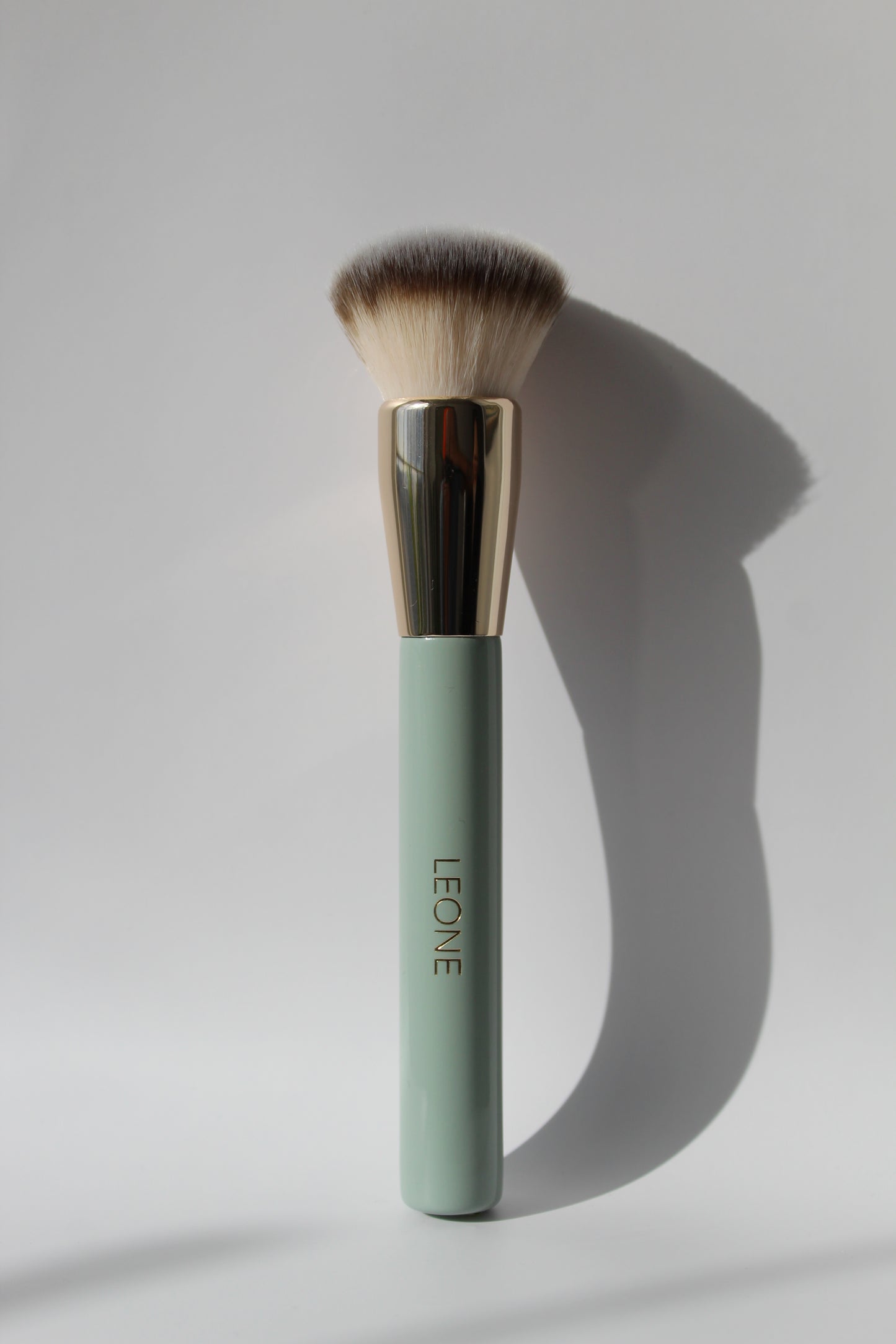 N°2 Flawless Foundation Buffing Brush