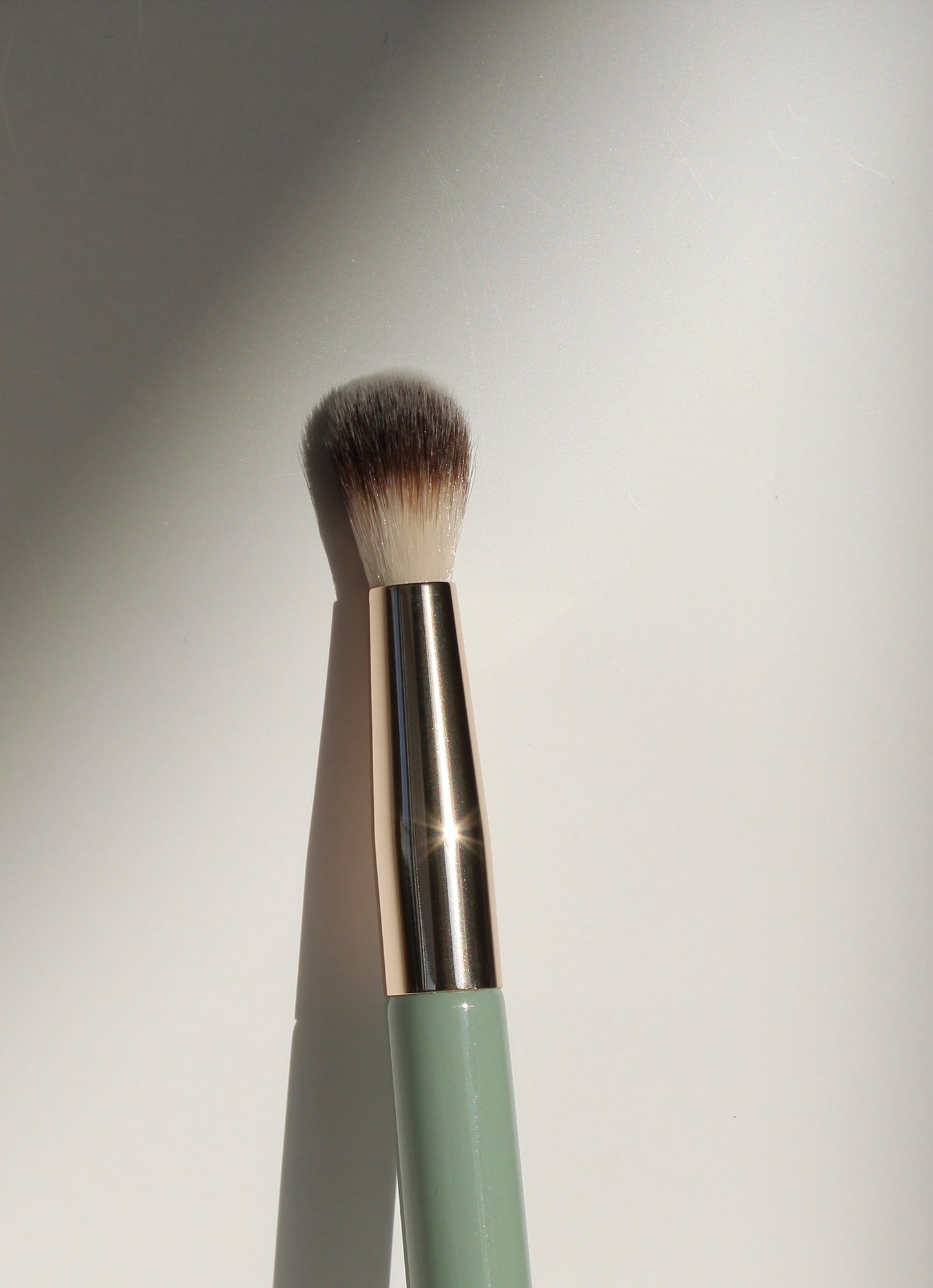 N°8 Large Crease Brush