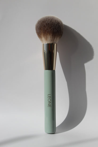 Nº6 Large Powder Blending Brush